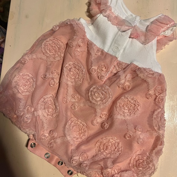 Boutique Romper - Picture 3 of 3